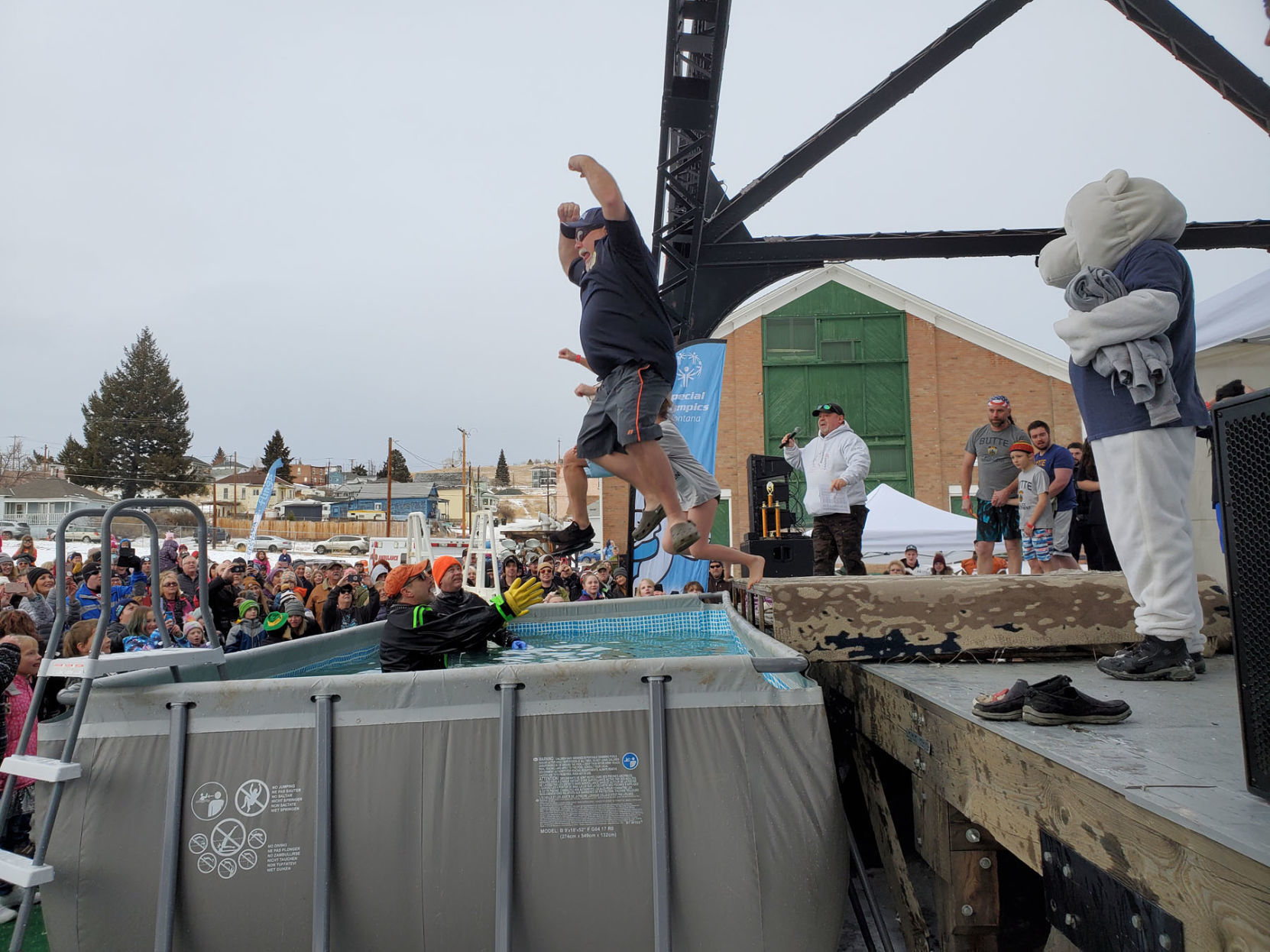2020 SnöFlinga polar plunge